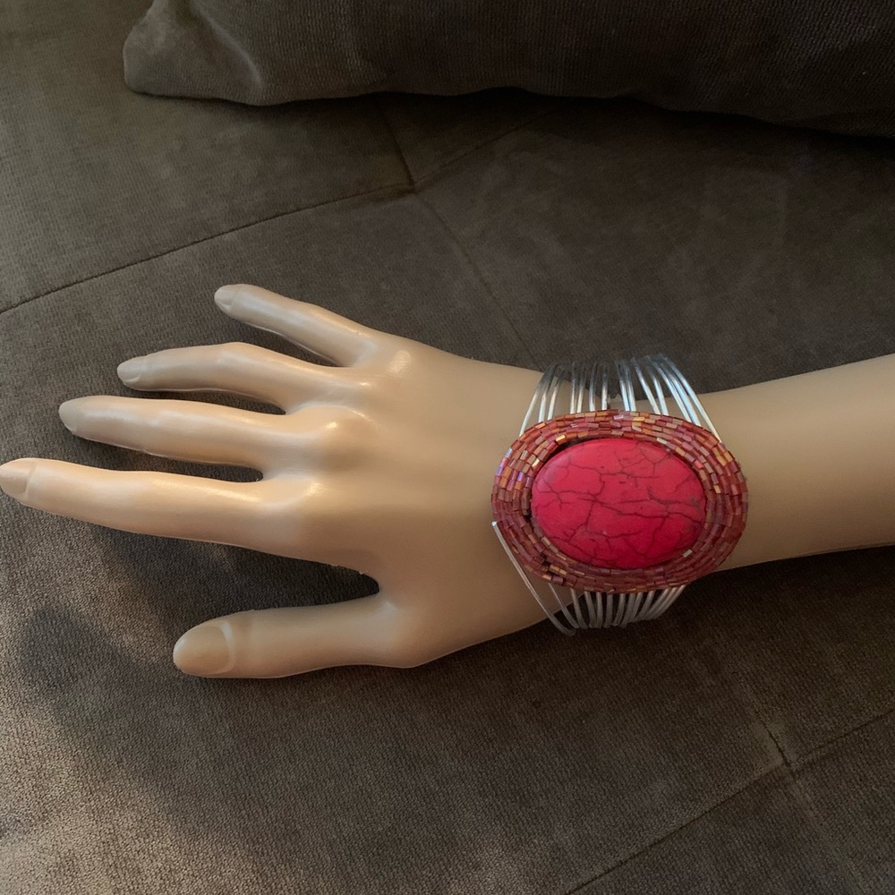 Wire, bead, stone bracelet brand new